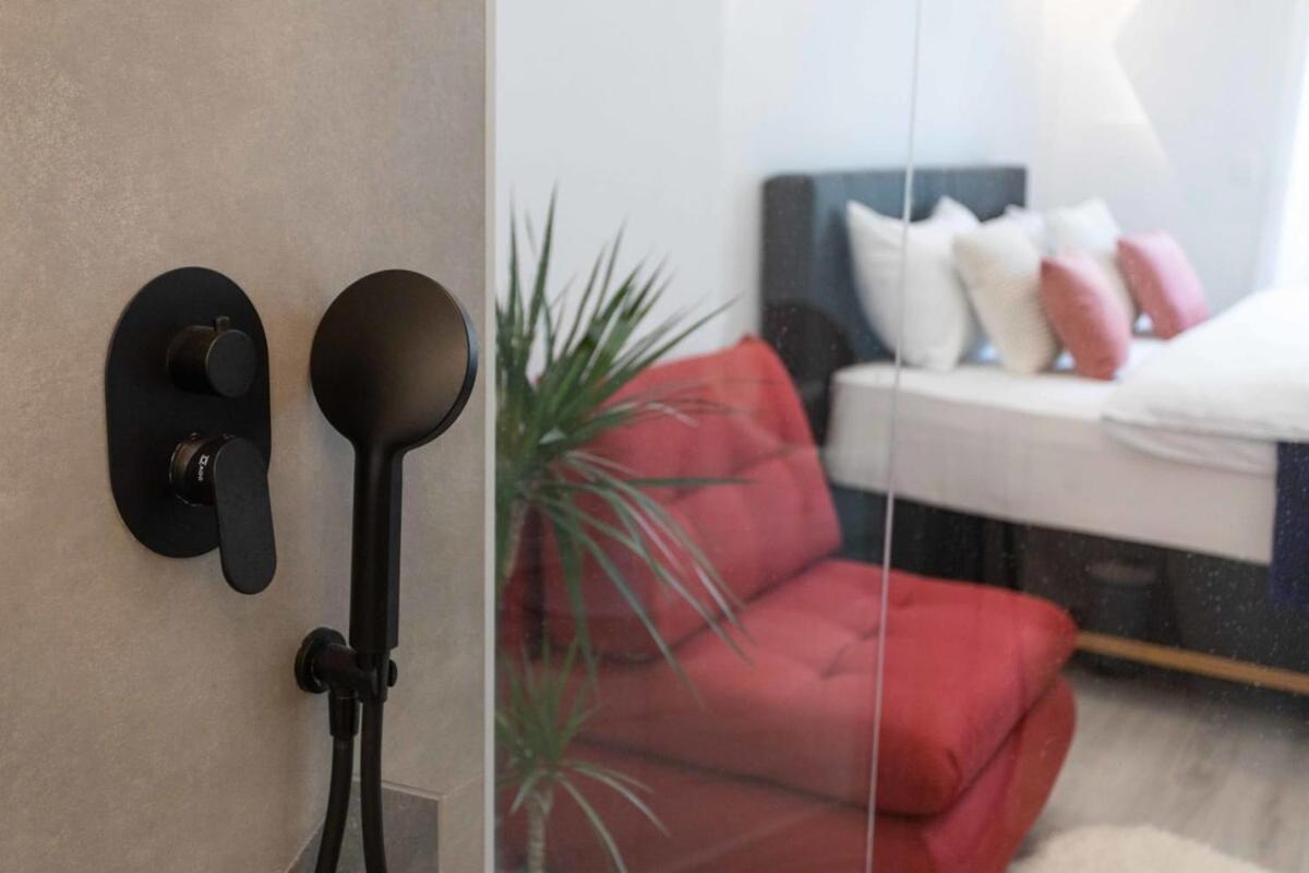 Lux Nest II City Apartment Urban Stay 萨格勒布 外观 照片